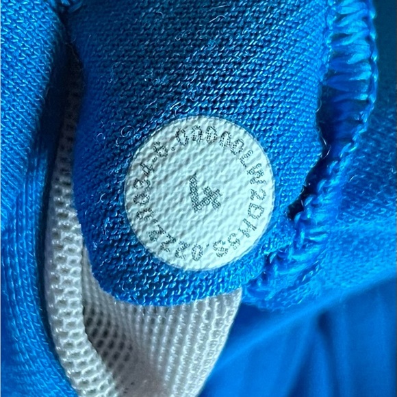 Lululemon flow y bra - Picture 4 of 4